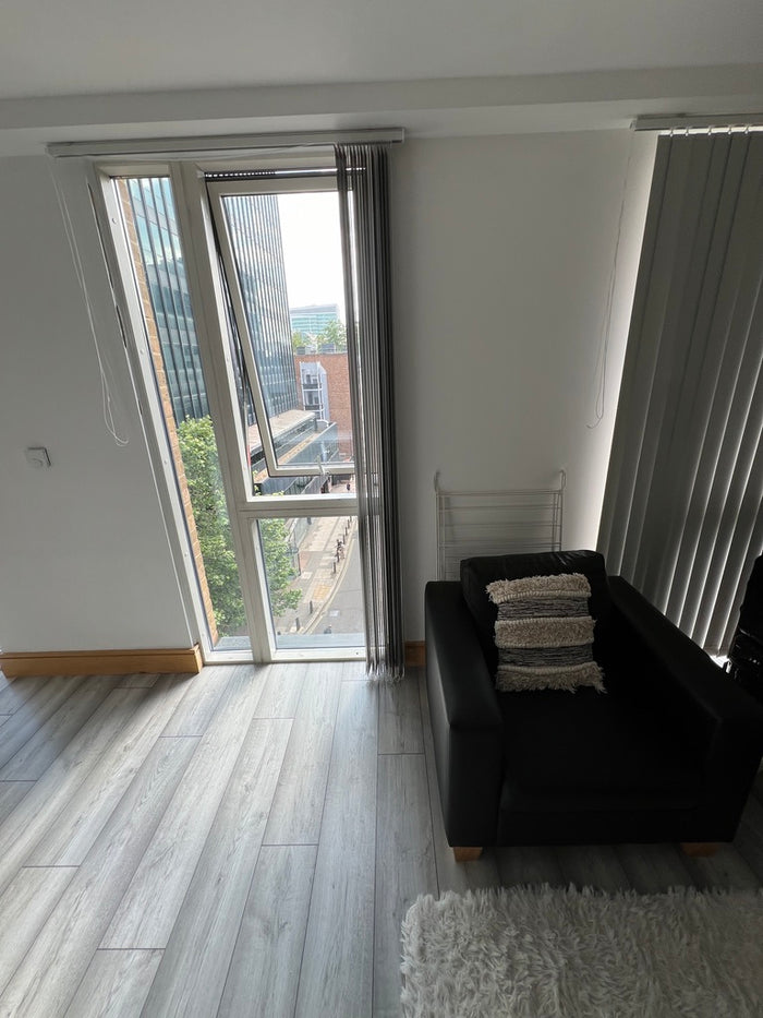 Cosy Home in Central London - Image 16